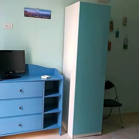 לינה וארוחת בוקר A Casa Di Arturo נאפולי