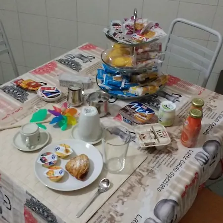 A Casa Di Arturo 3* נאפולי